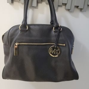 Michael kors pebble leather purse
